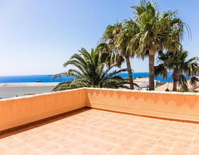 Cumbre del Sol villa con increíbles vistas al mar