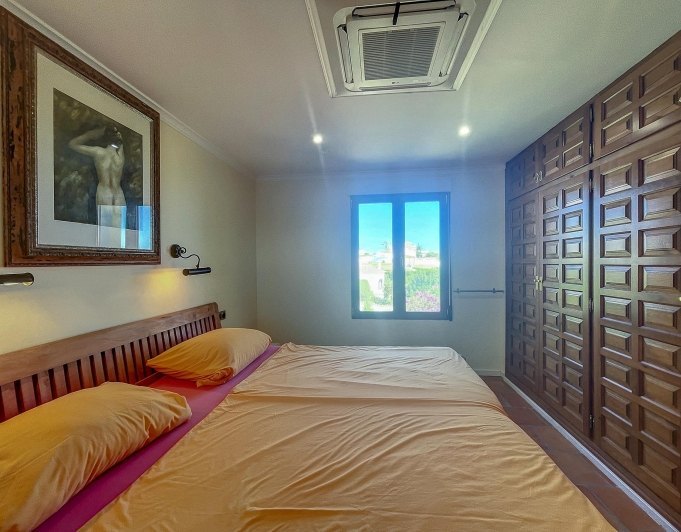 Villa en primera línea con vistas al mar