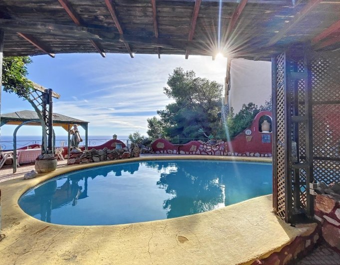 Impresionante villa con vistas al mar