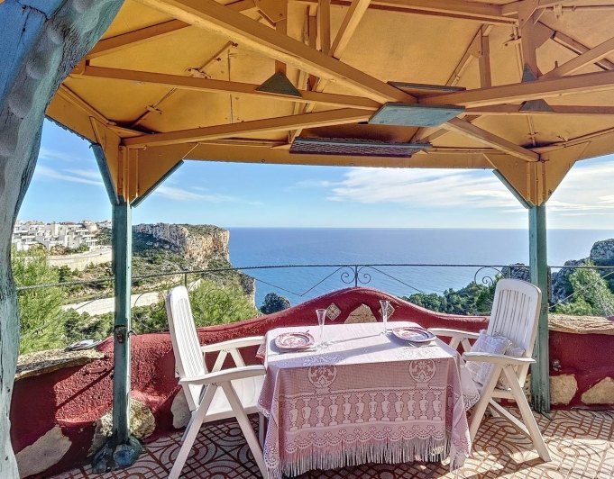 Impresionante villa con vistas al mar