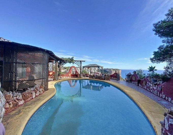Impresionante villa con vistas al mar