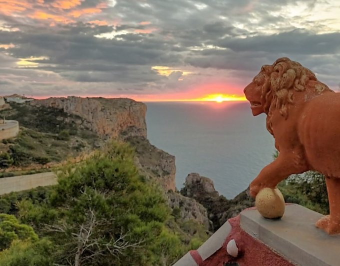 Impresionante villa con vistas al mar