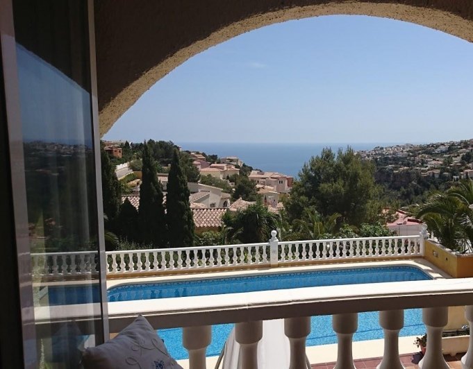 Cumbre del Sol espectacular villa mediterránea con vistas al mar