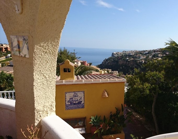 Cumbre del Sol espectacular villa mediterránea con vistas al mar