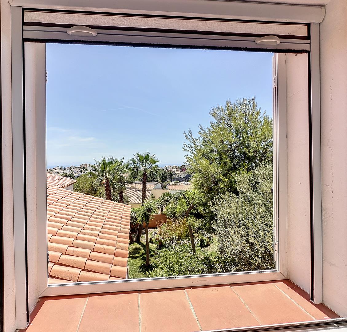 Cumbre del Sol villa con piscina privada cerca a todos los servicios