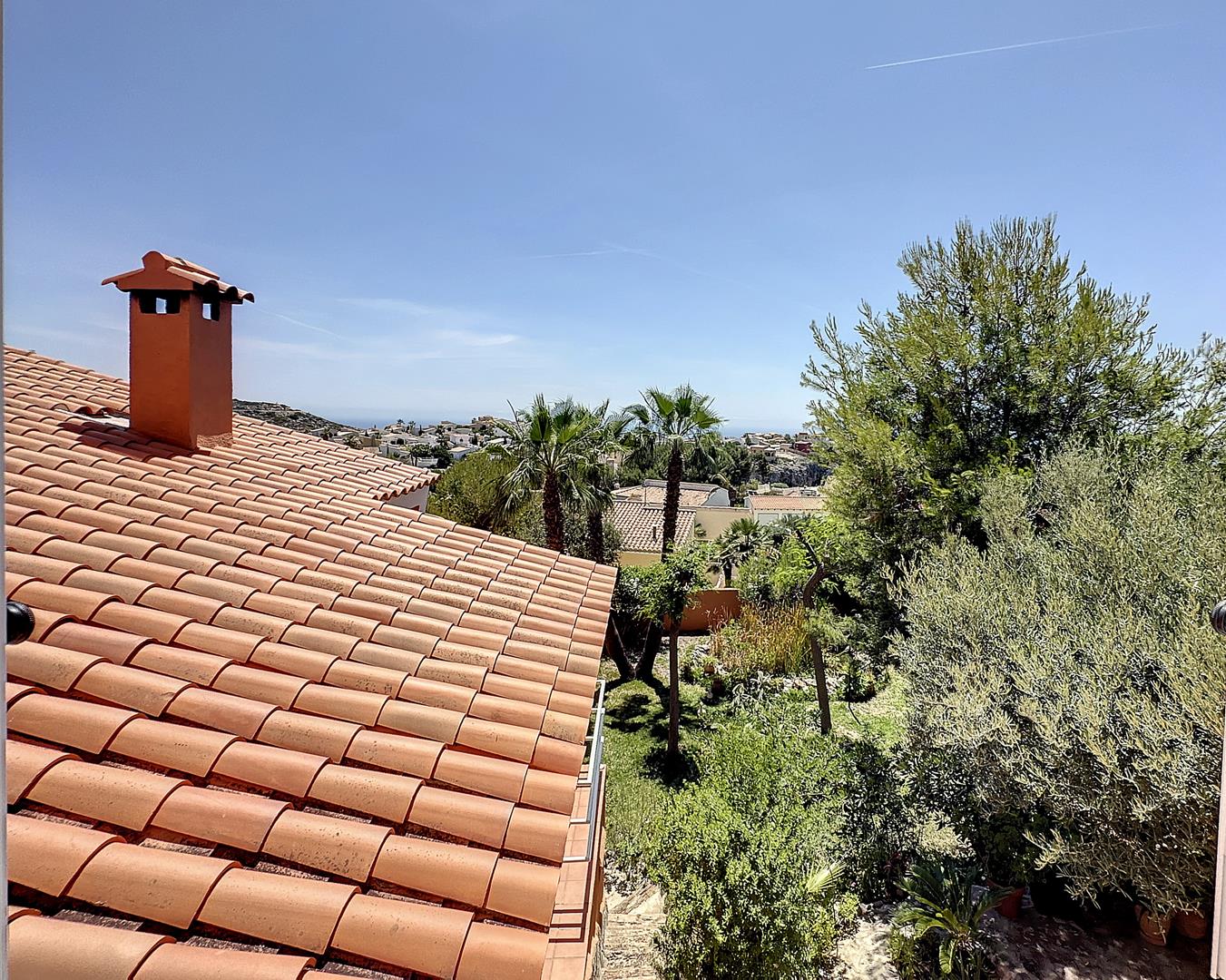 Cumbre del Sol villa con piscina privada cerca a todos los servicios