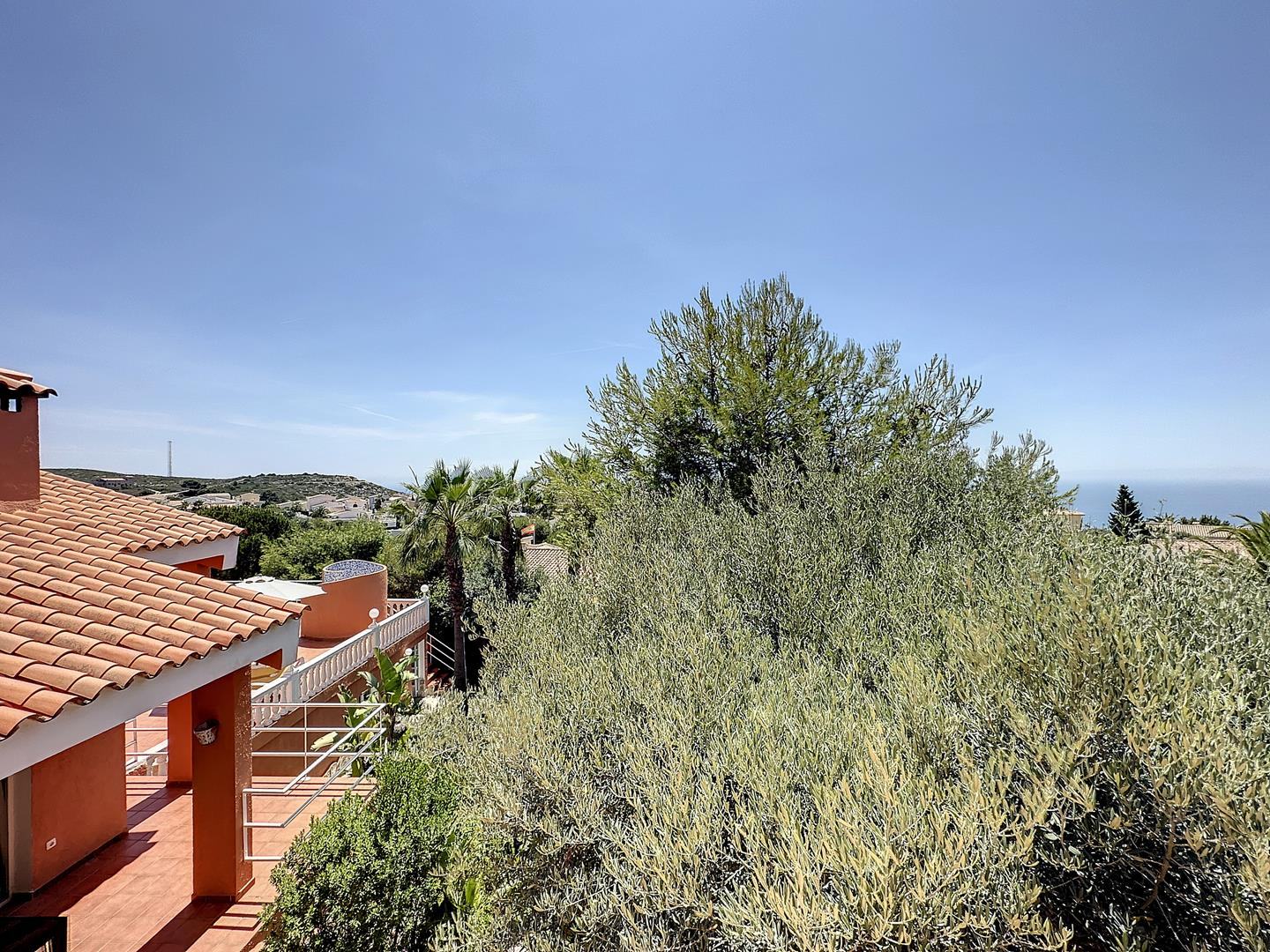 Cumbre del Sol villa con piscina privada cerca a todos los servicios