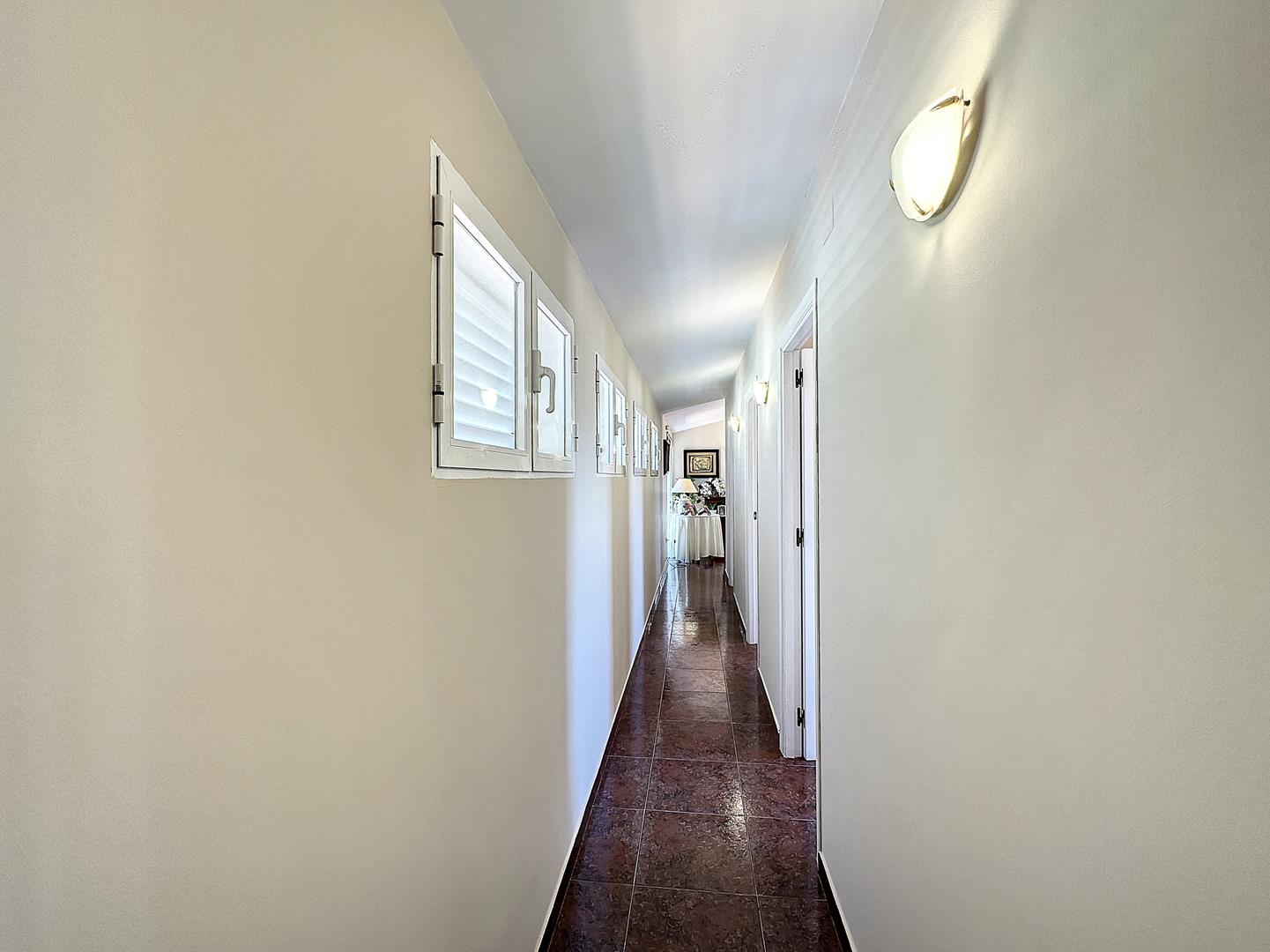 Cumbre del Sol villa con piscina privada cerca a todos los servicios