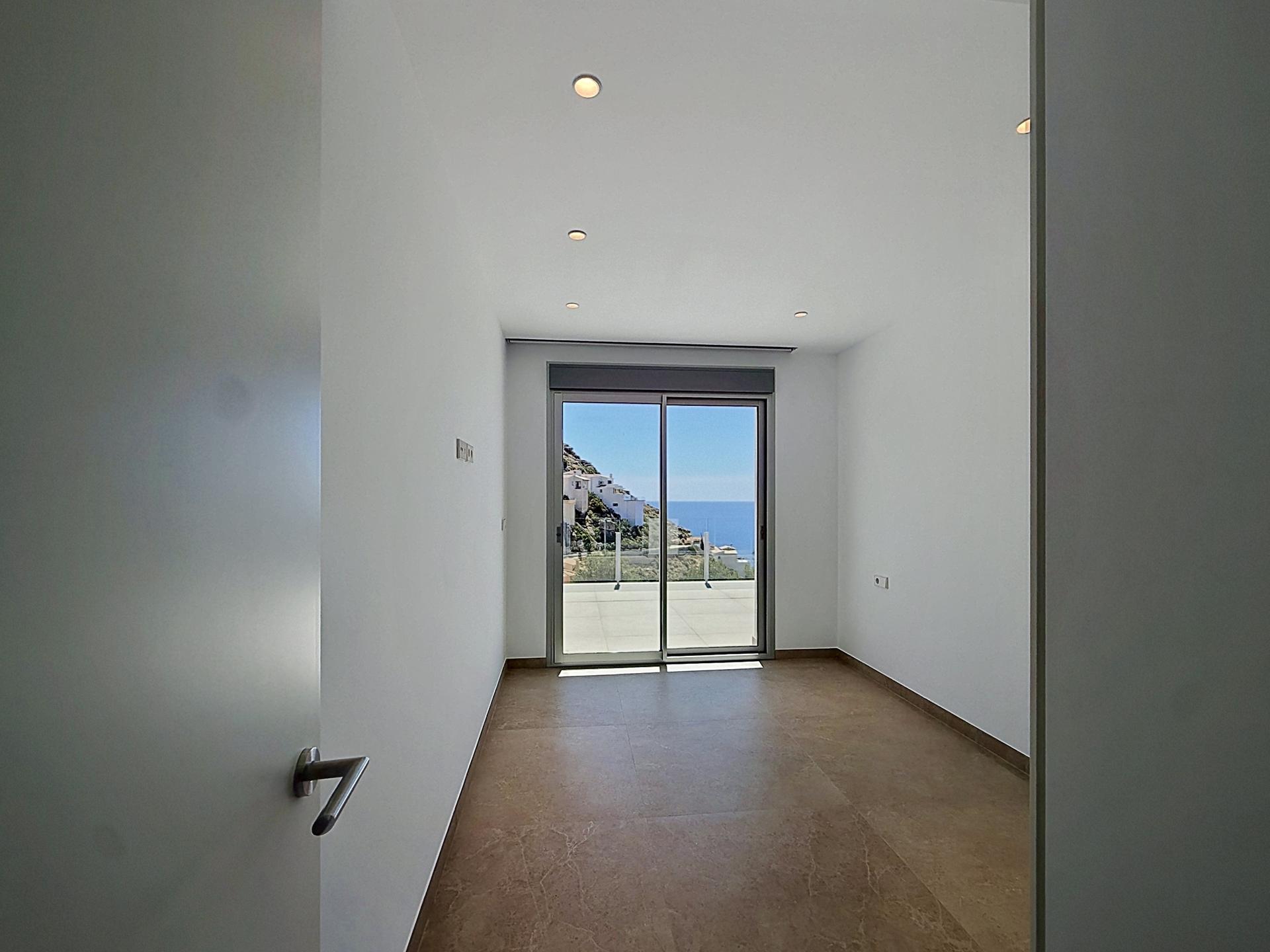 Villa moderna a estrenar con vistas al mar y piscina privada en Palmeras, Cumbre del Sol