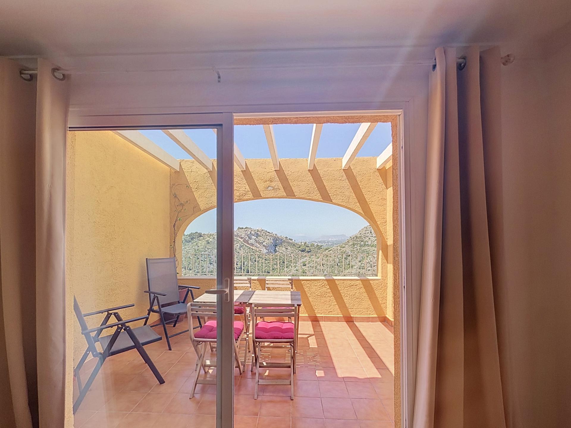 Cumbre del sol apartamento con vistas abiertas al valle de moraira costa blanca norte