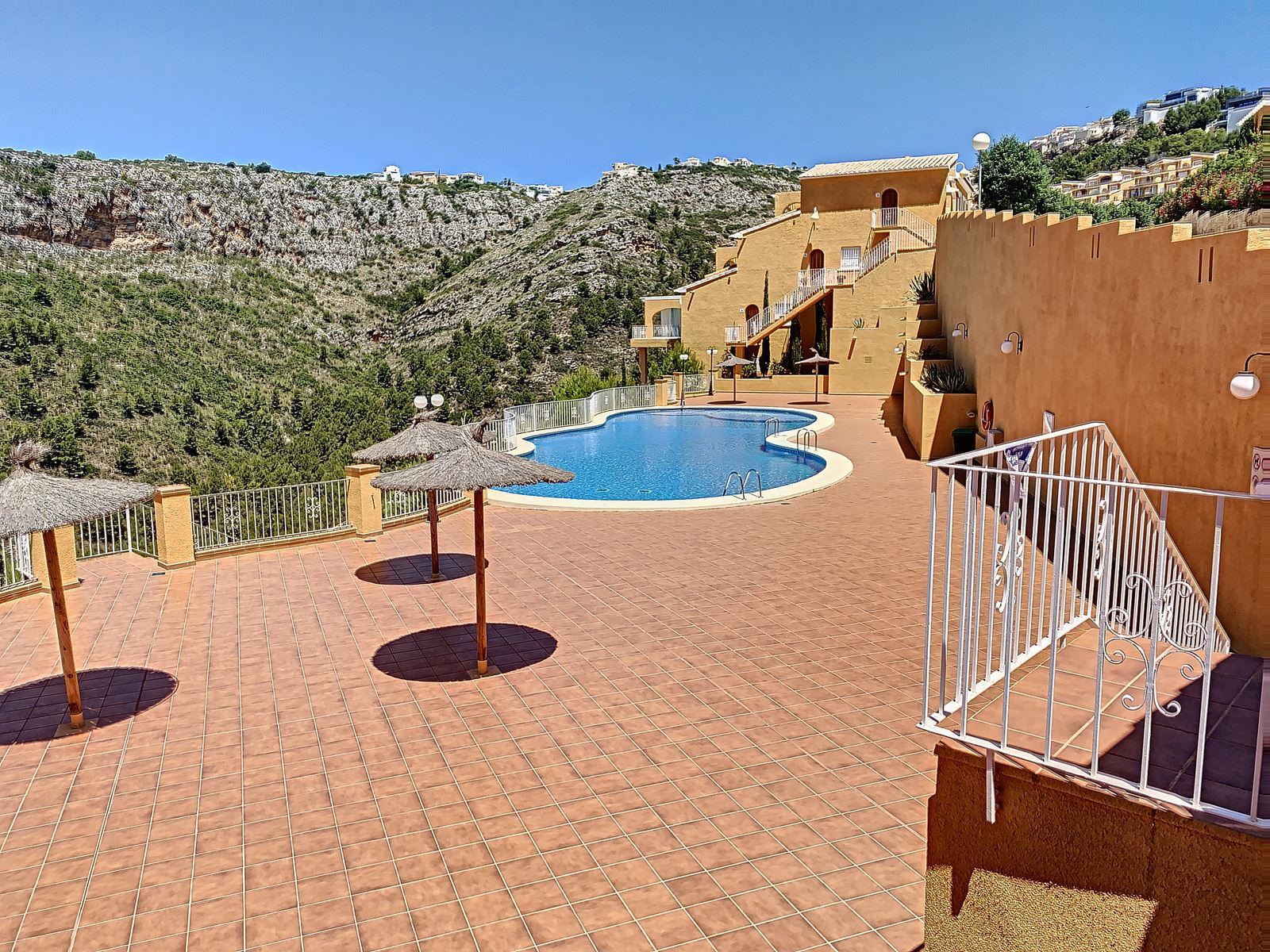 Cumbre del sol apartamento con vistas abiertas al valle de moraira costa blanca norte