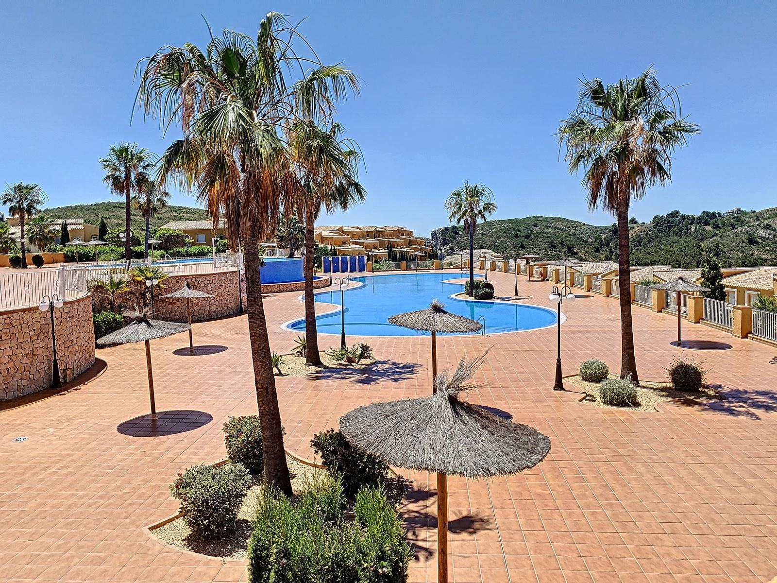 Cumbre del sol apartamento con vistas abiertas al valle de moraira costa blanca norte