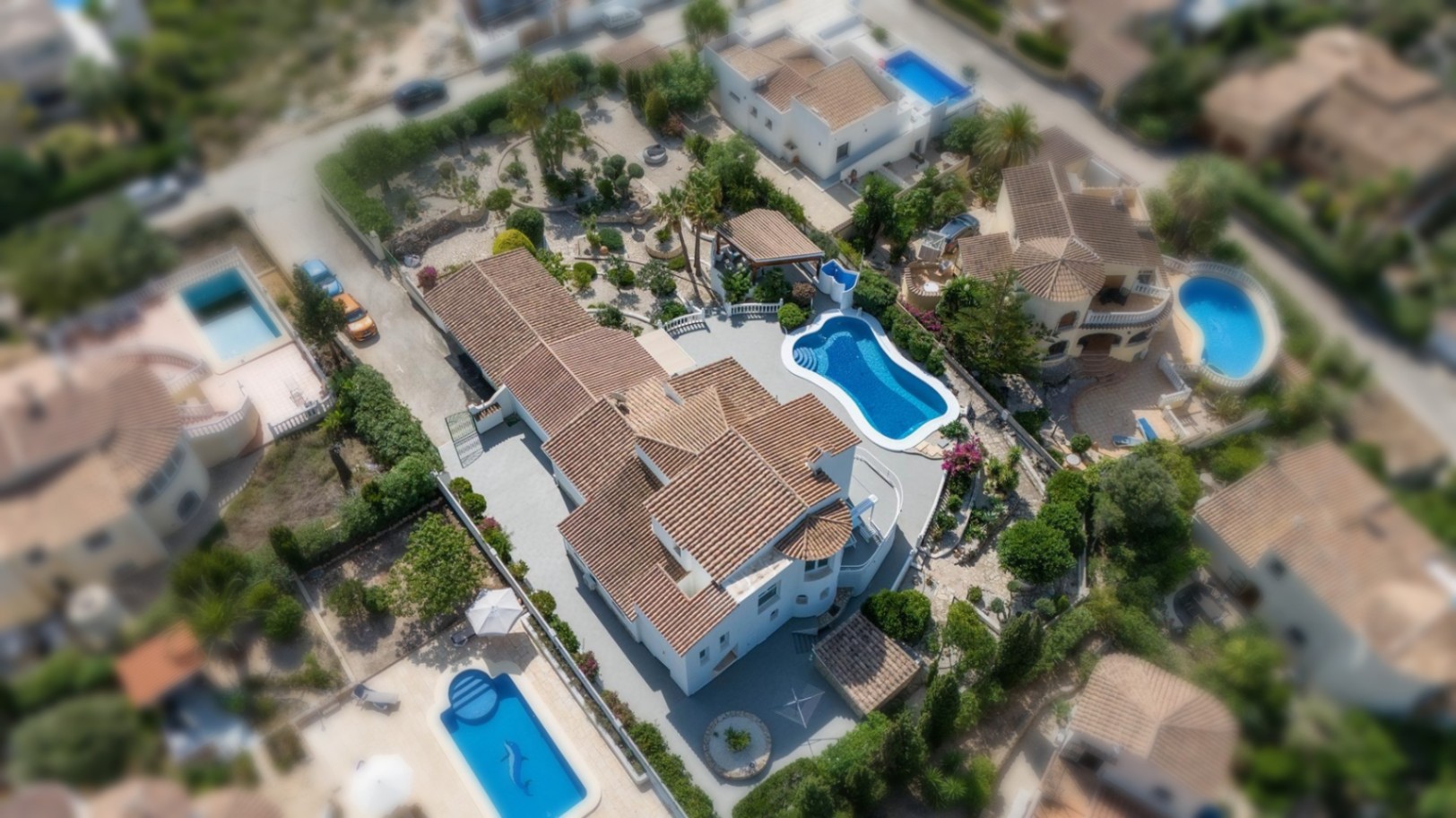 Cumbre del Sol villa renovada con vistas al mar