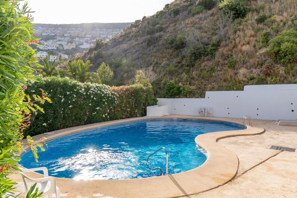 Cumbre del Sol : appartement rénové avec vue sur la montagne