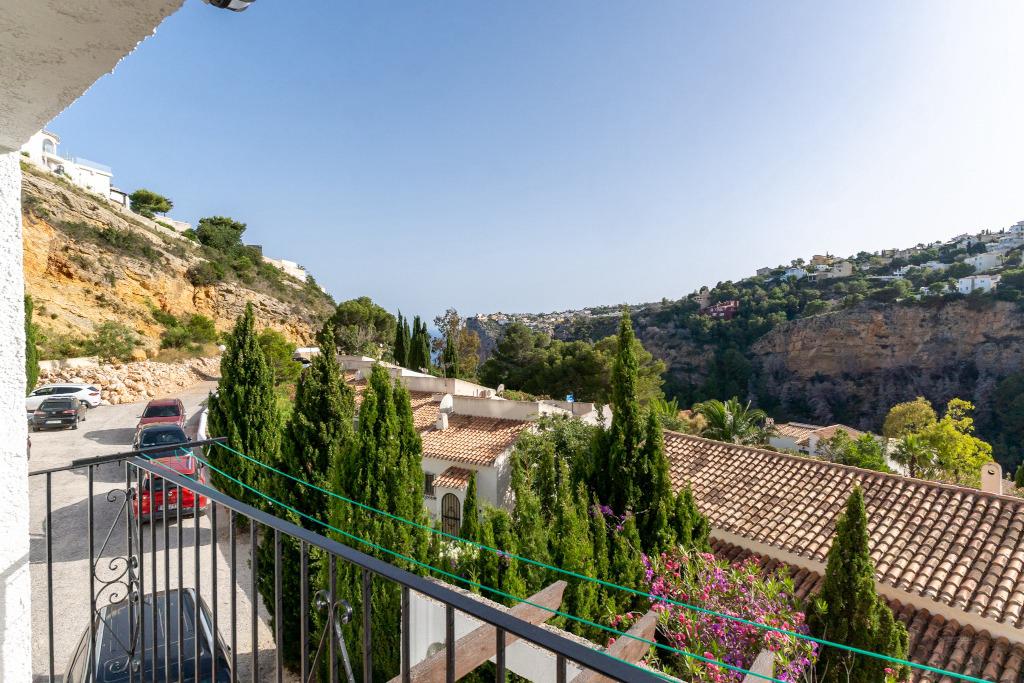 Cumbre del Sol : appartement rénové avec vue sur la montagne