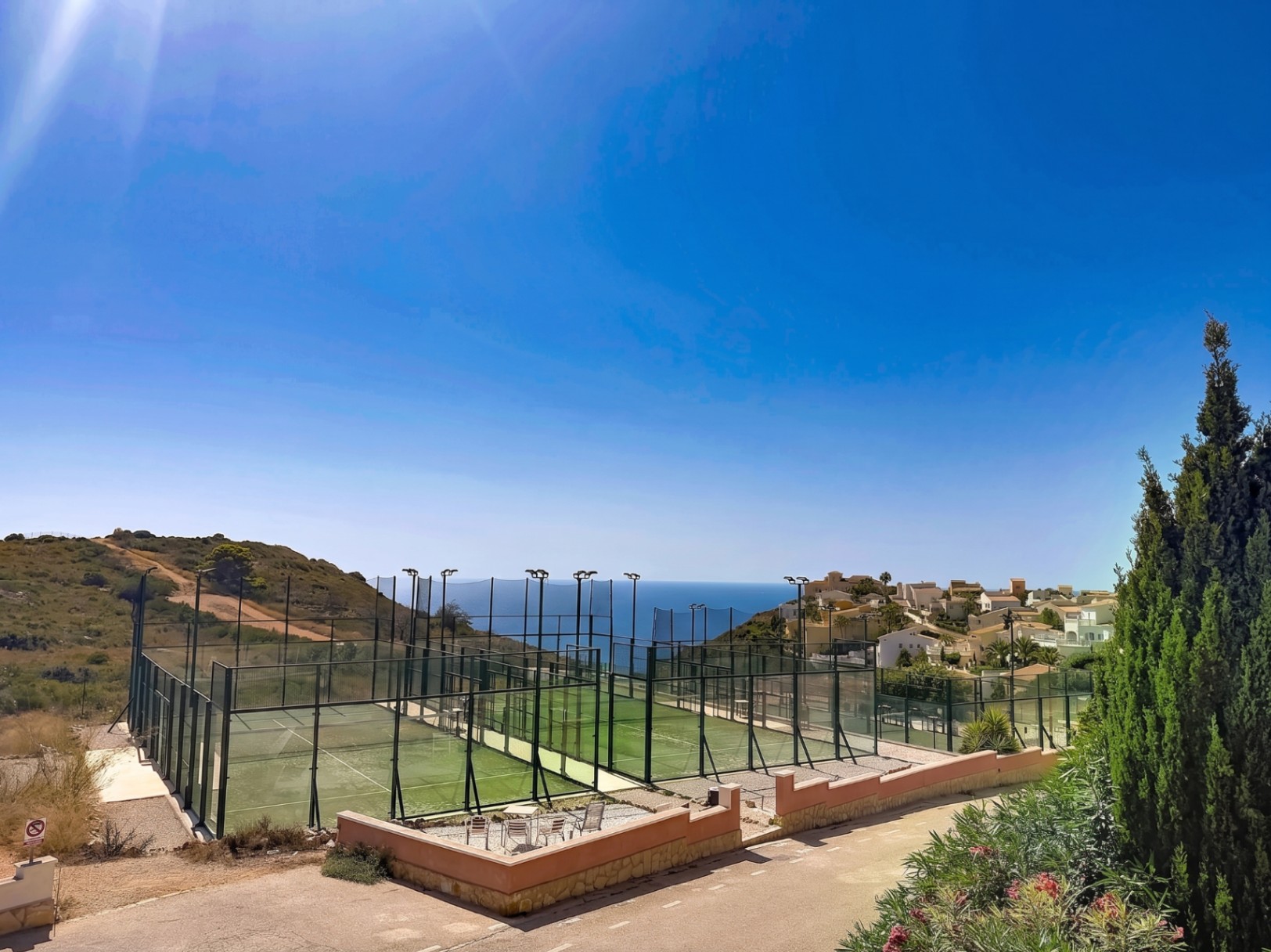 Top-floor apartment in Pueblo de la Paz, Cumbre del Sol, Costa Blanca North